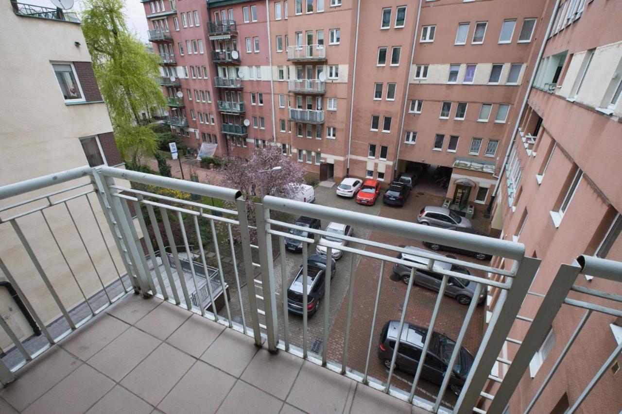 2 Bedroom Apartment In Green Location Warszawa Zewnętrze zdjęcie