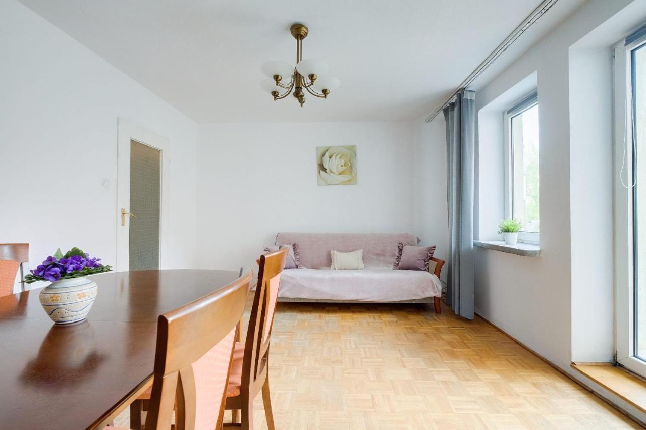 2 Bedroom Apartment In Green Location Warszawa Zewnętrze zdjęcie