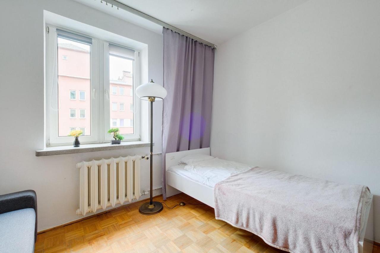 2 Bedroom Apartment In Green Location Warszawa Zewnętrze zdjęcie