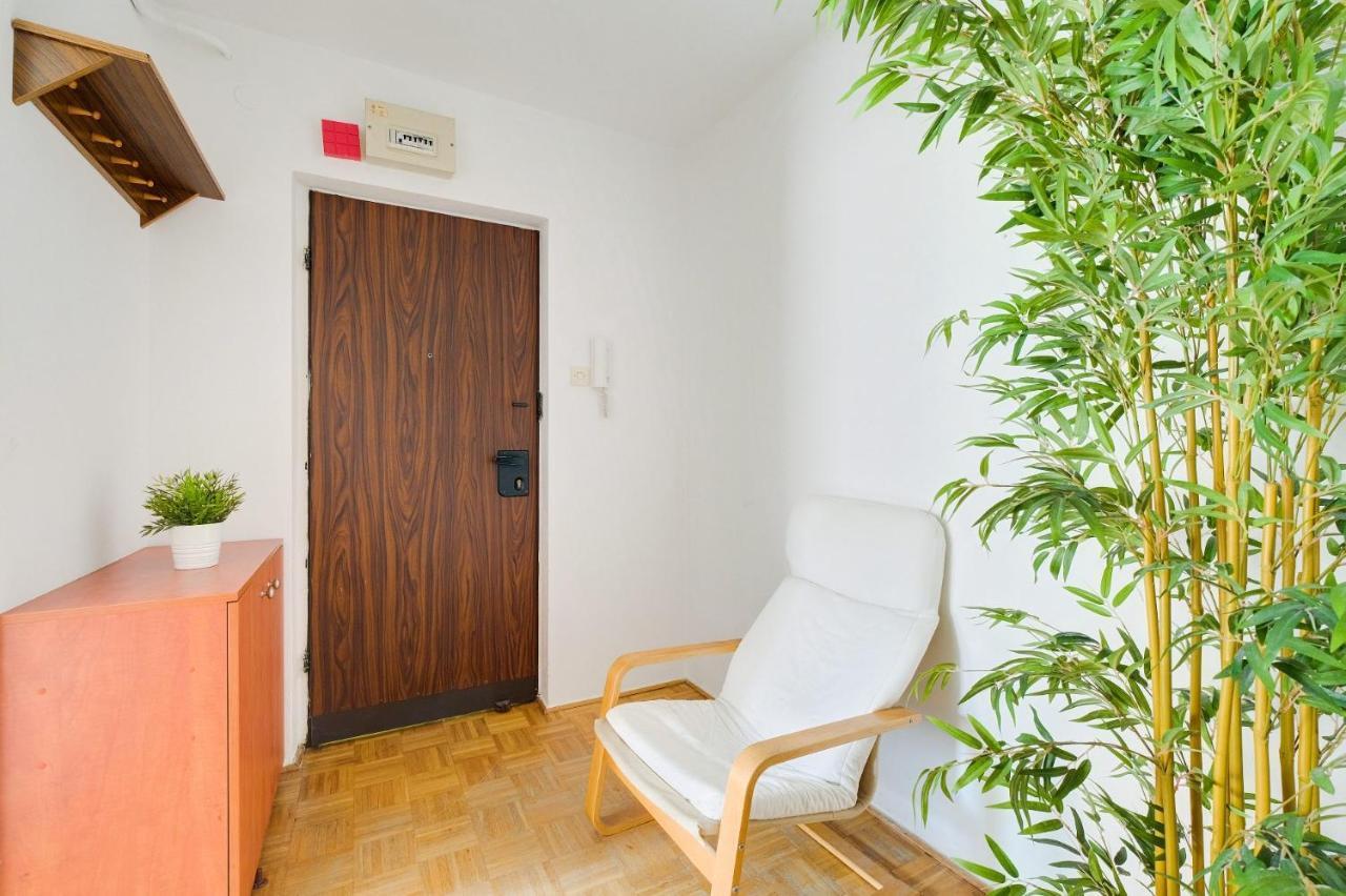 2 Bedroom Apartment In Green Location Warszawa Zewnętrze zdjęcie